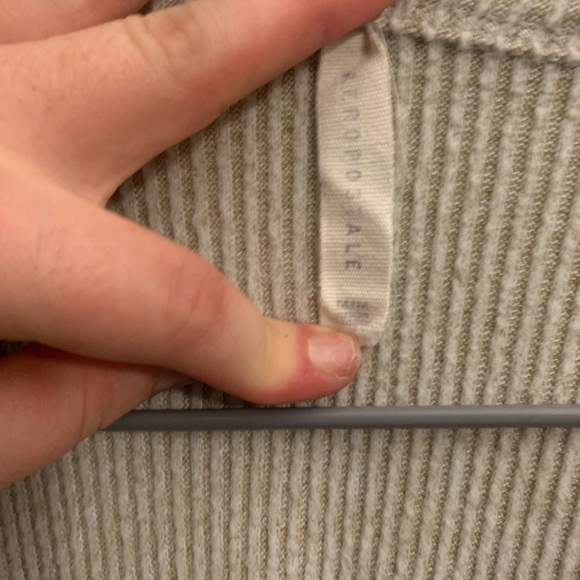 Long ribbed cardigan with pockets - Picture 3 of 5